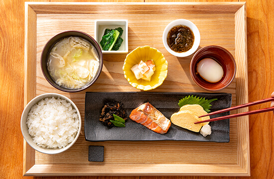和食盛り付け一例